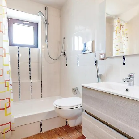 Awesome In -na- With Kitchen Apartment Lettere